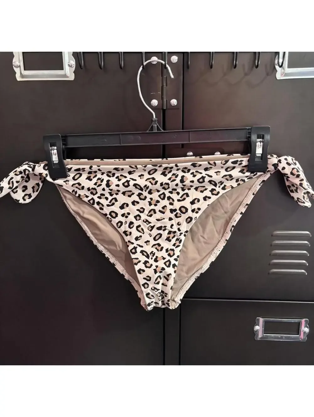 Leopard print bikini bottoms
